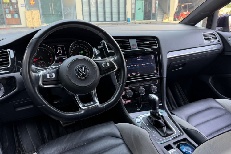 Volkswagen Golf 2019 #11 Volkswagen Golf 2019 car image #11