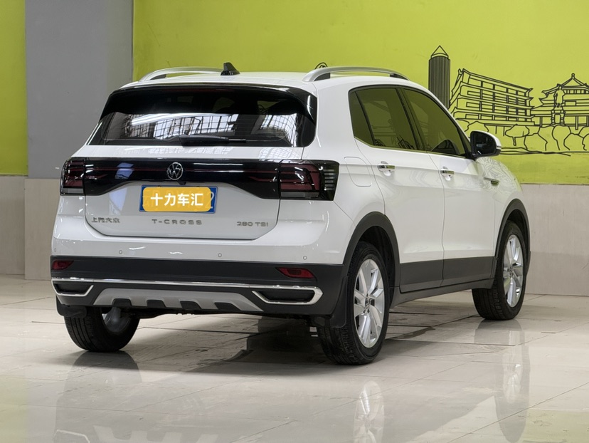 Volkswagen T-Cross 2022 car image #3
