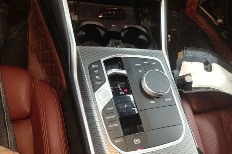 BMW 3 Series 2023 car image #14