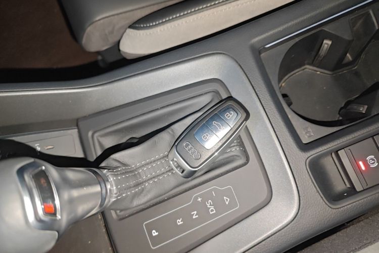 Audi Q3 2024 #9 Audi Q3 2024 car image #9