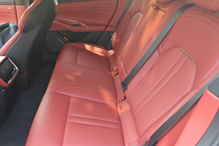 2026 #10 2026 immagine di auto #10