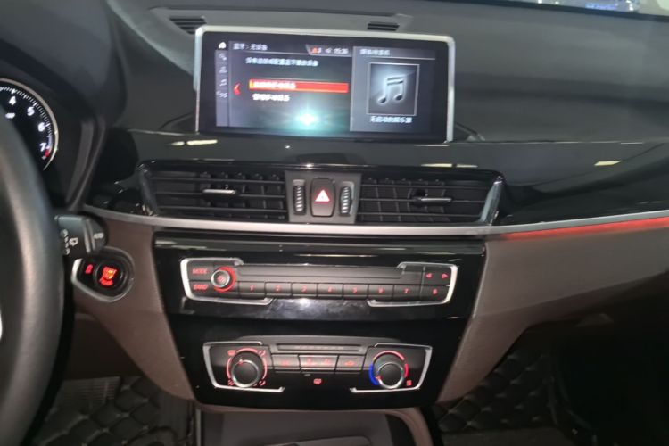 BMW X1 2019 #13 BMW X1 2019 car image #13