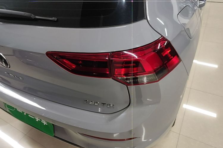 Volkswagen Golf 2022 car image #8