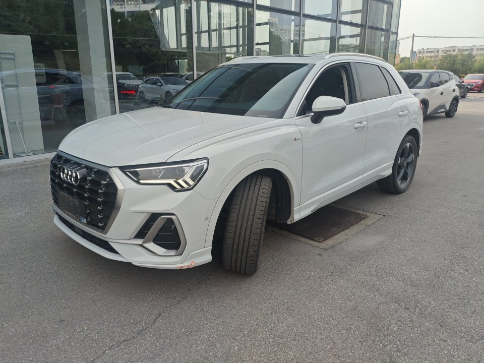 2022 2022 immagine di auto