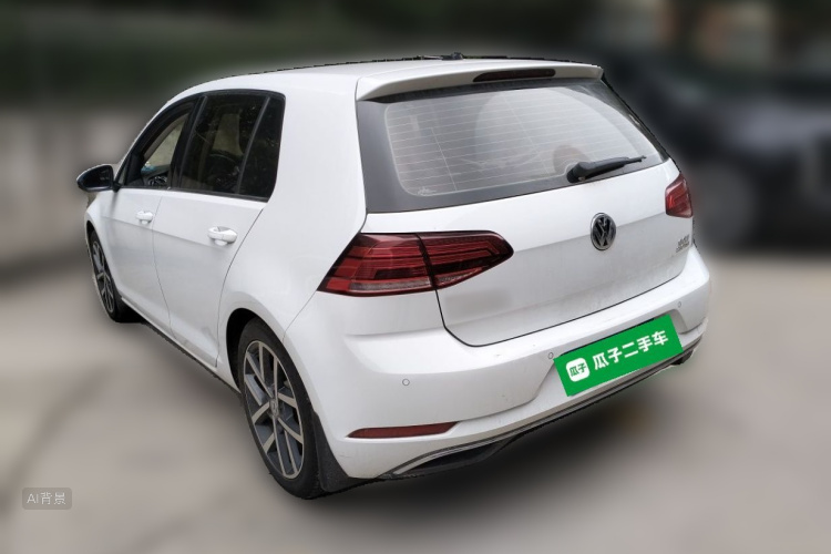 Volkswagen Golf 2020 car image #5
