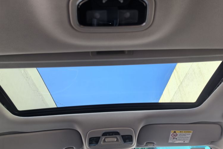 GEELY Emgrand 2019 #17 GEELY Emgrand 2019 car image #17