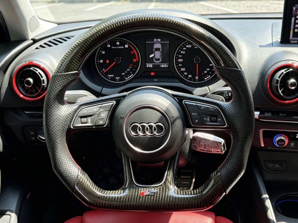 Audi A3 2019 car image #11