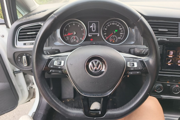 Volkswagen Golf 2019 #12 Volkswagen Golf 2019 car image #12