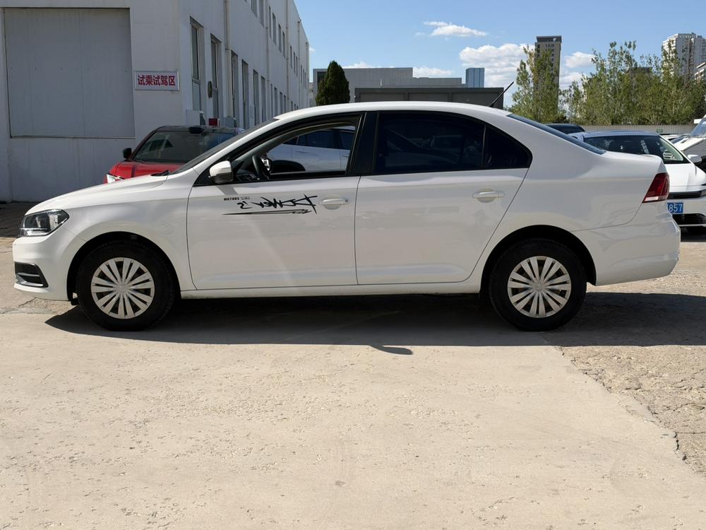 Volkswagen Santana 2020 immagine di auto #3