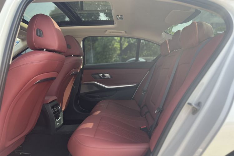 BMW 3 Series 2023 car image #11