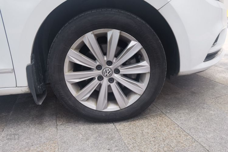 Volkswagen Bora 2017 car image #9