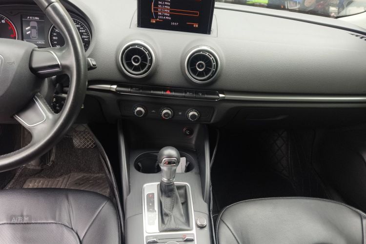 Audi A3 2015 immagine di auto #15
