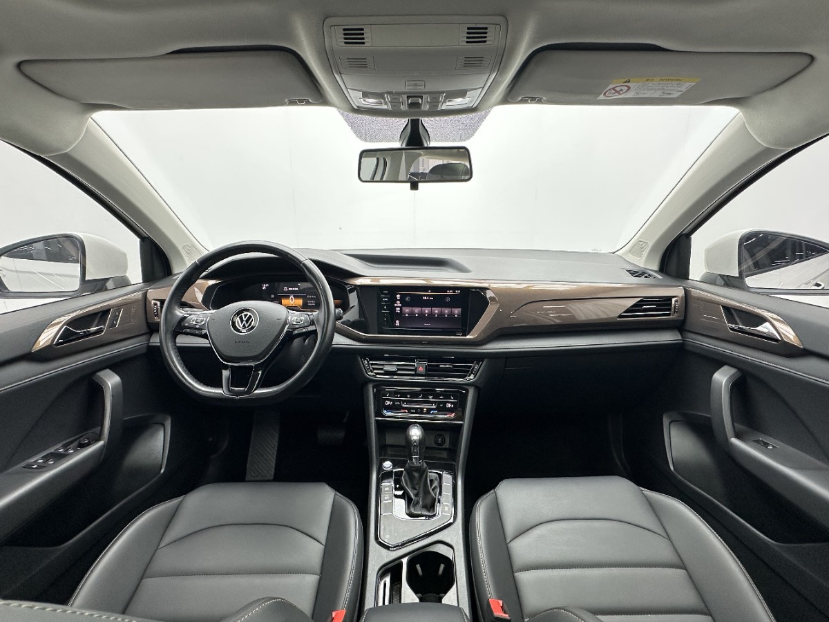 Volkswagen Tharu 2022 car image #6