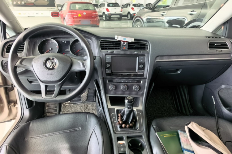Volkswagen Golf 2017 #10 Volkswagen Golf 2017 car image #10