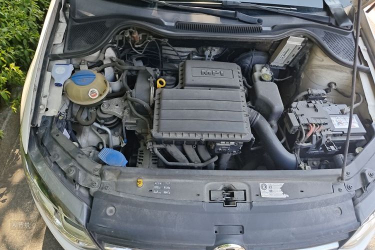 Volkswagen Polo 2017 car image #22