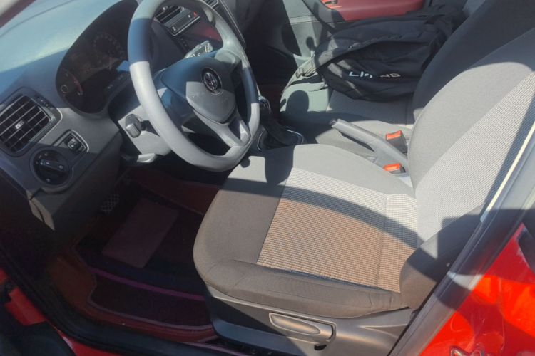 Volkswagen Polo 2019 car image #15