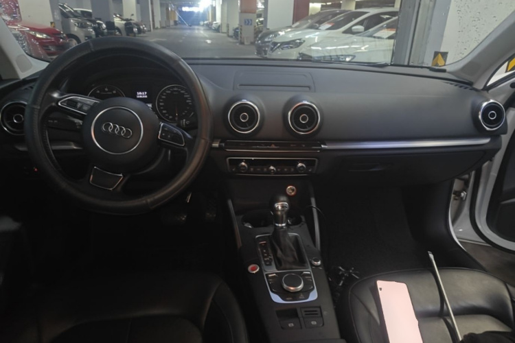 Audi A3 2016 car image #10