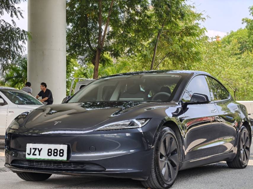 2025 car image 