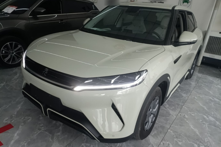 BYD YuanUP 2025 #2 BYD YuanUP 2025 car image #2