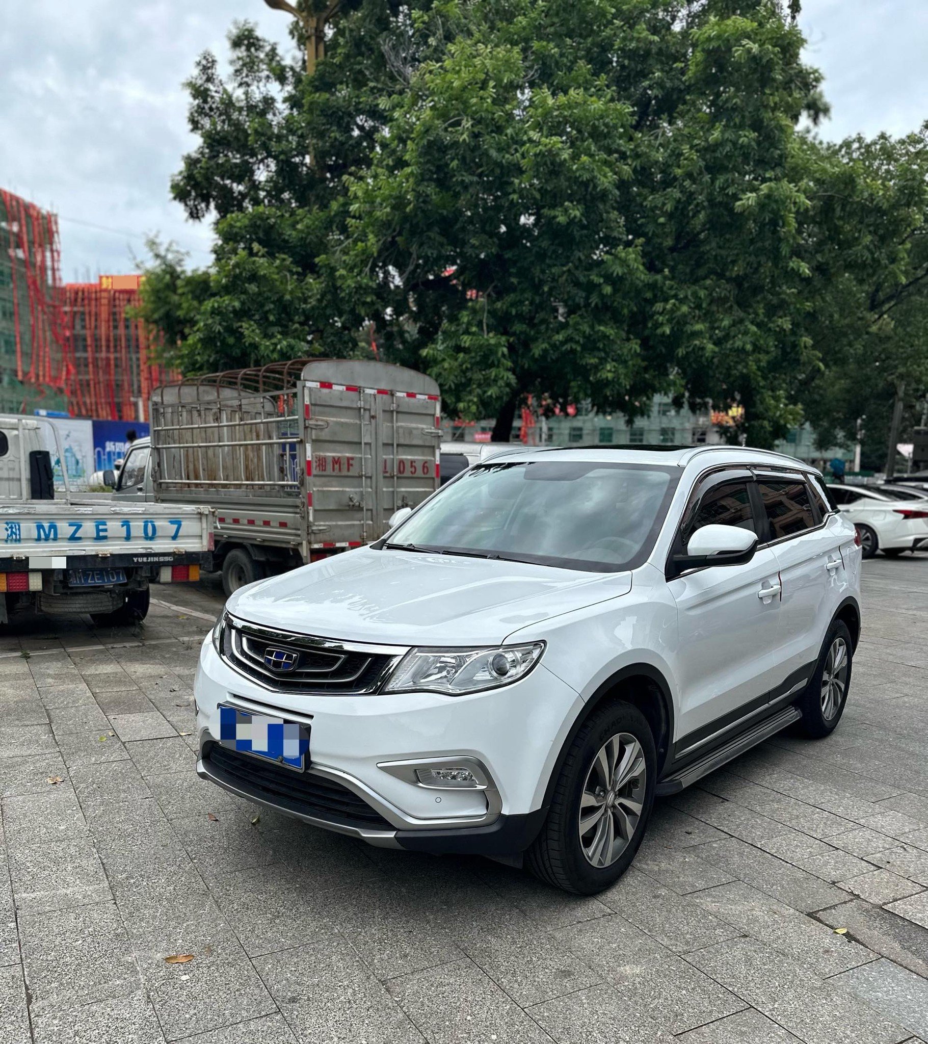 GEELY Boyue 2017 car image 