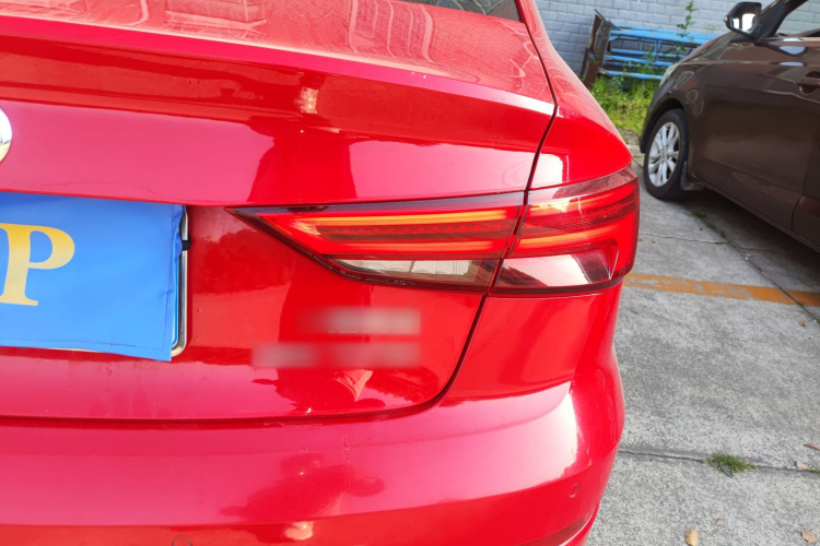 Audi A3 2019 car image #8