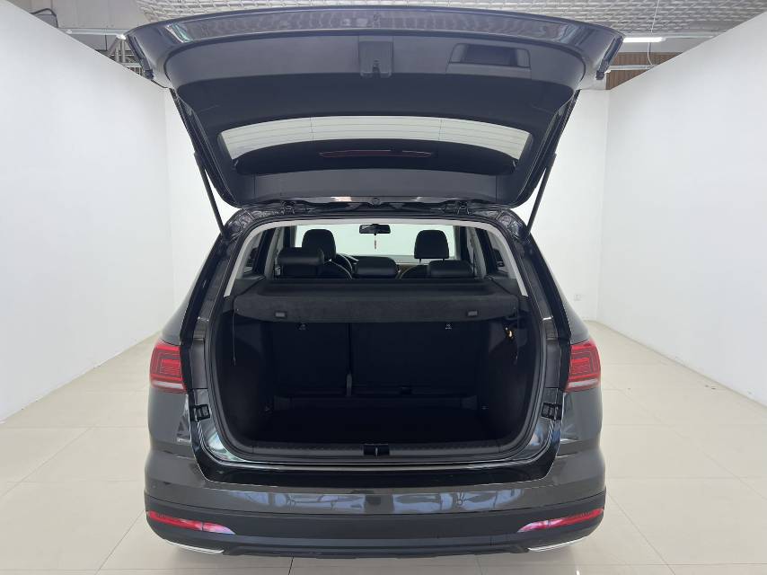 Volkswagen Tharu 2022 car image #8