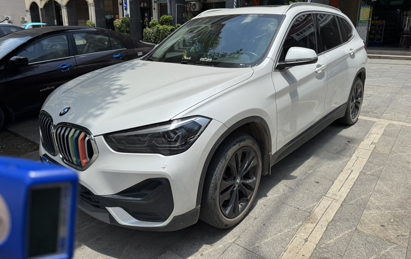 BMW X1 2021 car image 