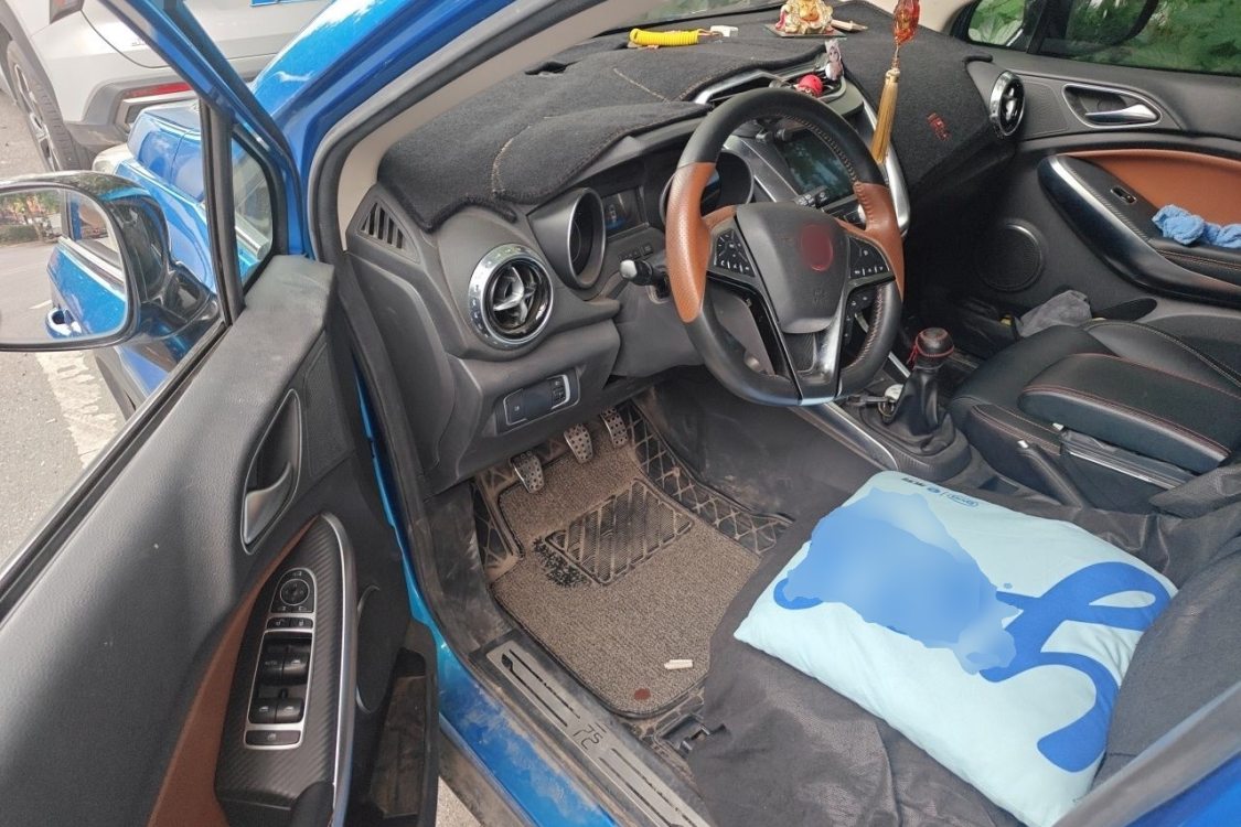 BYD Yuan 2016 #25 BYD Yuan 2016 car image #25