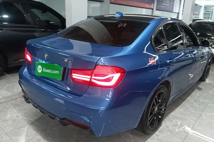 BMW 3 Series 2017 #5 BMW 3 Series 2017 car image #5