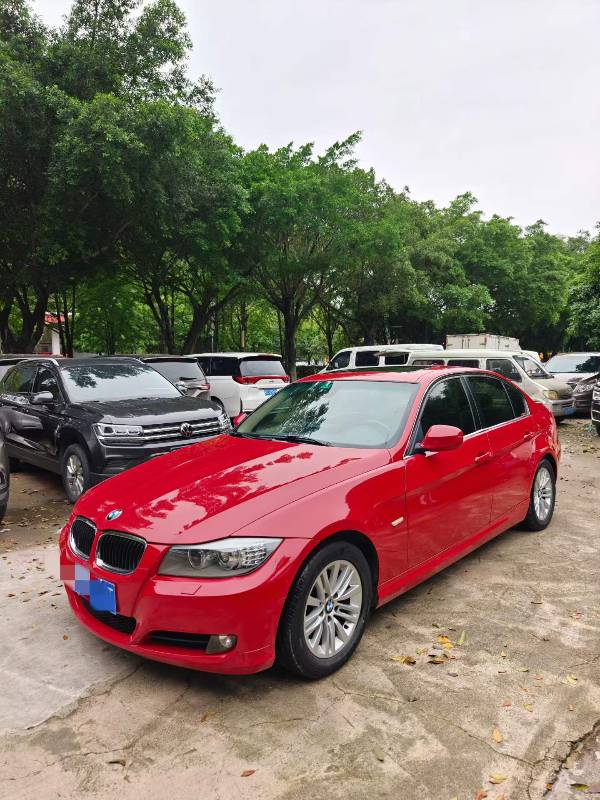 BMW 3 Series 2011 BMW 3 Series 2011 car image