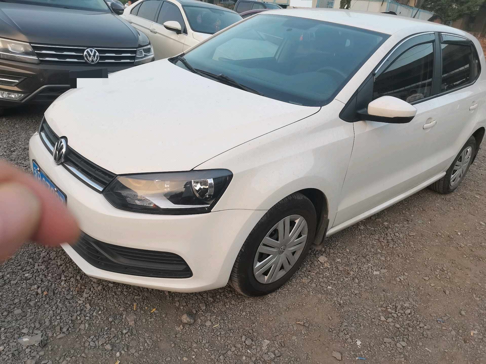 Volkswagen Polo 2016 Volkswagen Polo 2016 car image