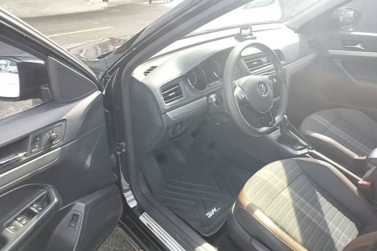 Volkswagen Lavida 2021 imagen de coche #16