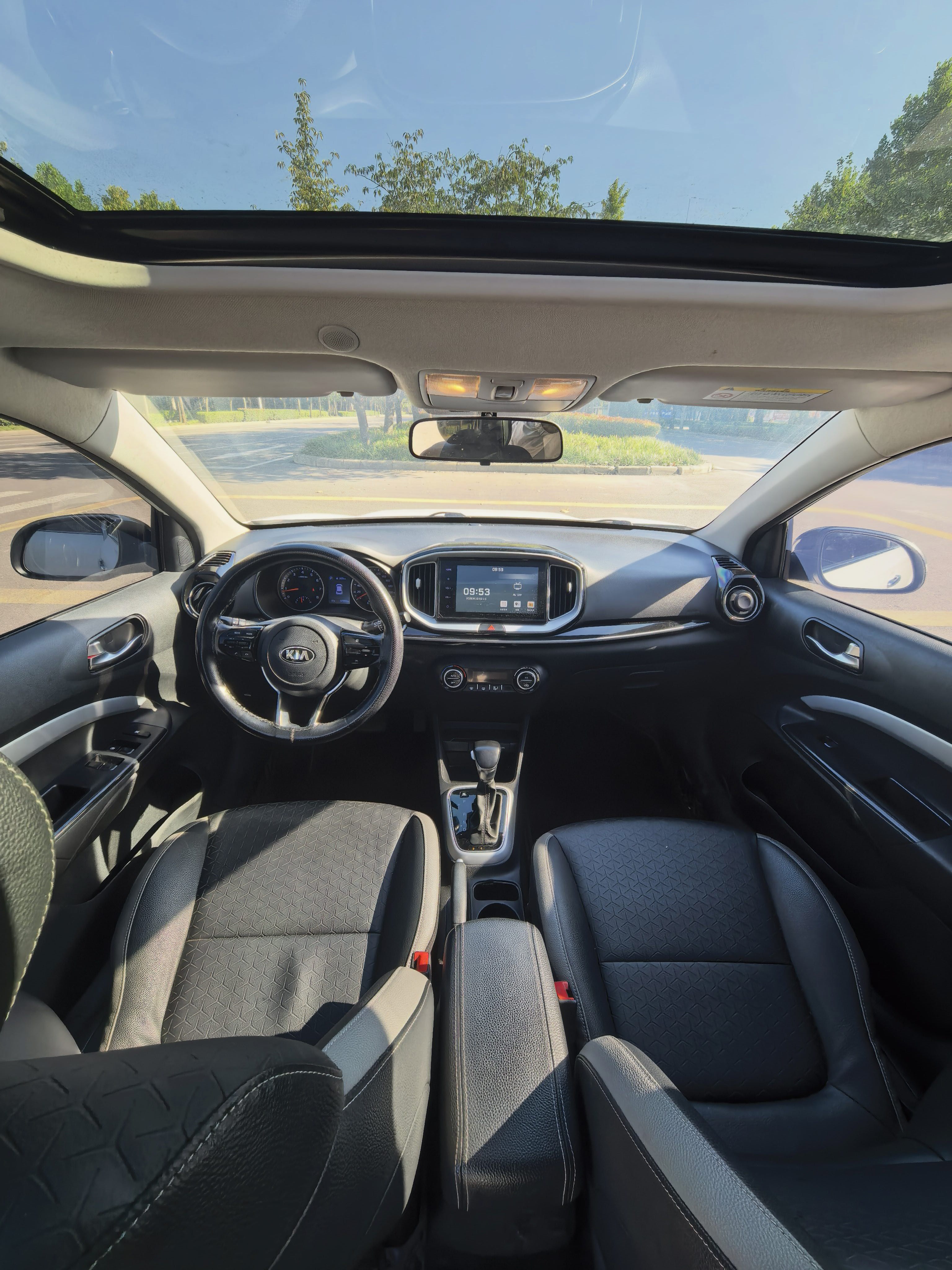 Kia KX1 2019 #6 Kia KX1 2019 صورة سيارة #6