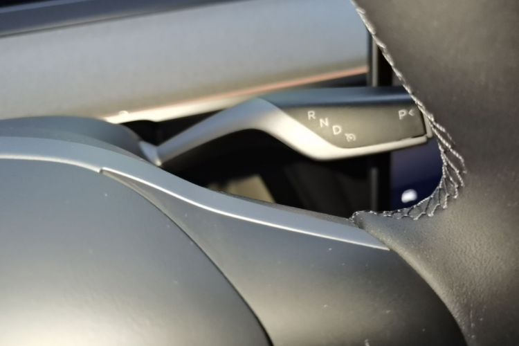 Tesla Model Y 2024 #14 Tesla Model Y 2024 صورة سيارة #14