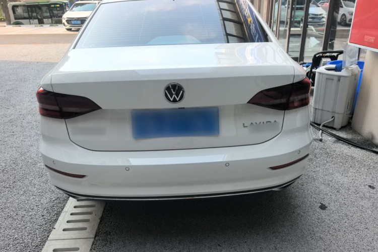 Volkswagen Lavida 2024 car image #6