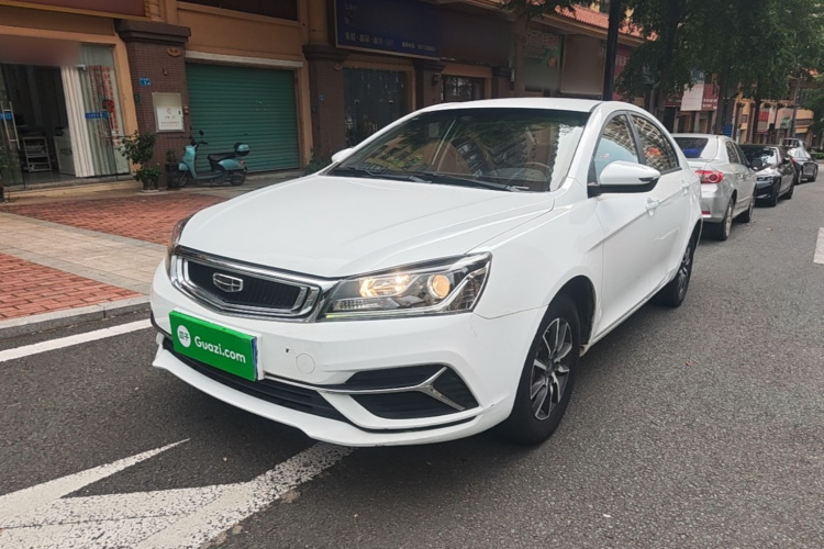 GEELY Emgrand 2019 #2 GEELY Emgrand 2019 car image #2