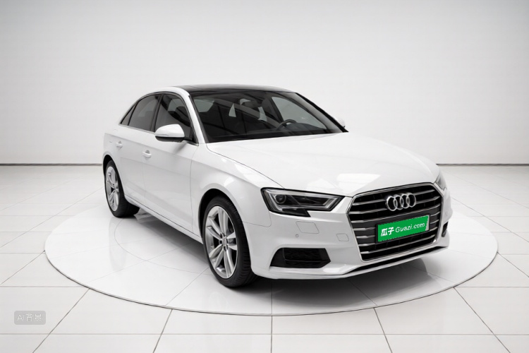 Audi A3 2019 immagine di auto #4