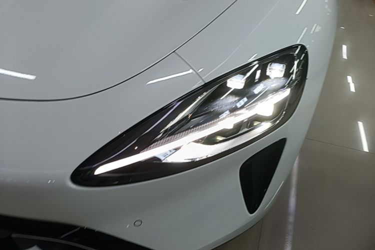 2026 #20 2026 immagine di auto #20