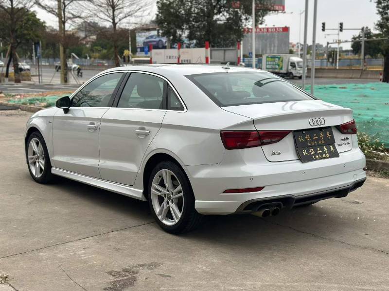 Audi A3 2018 car image #7