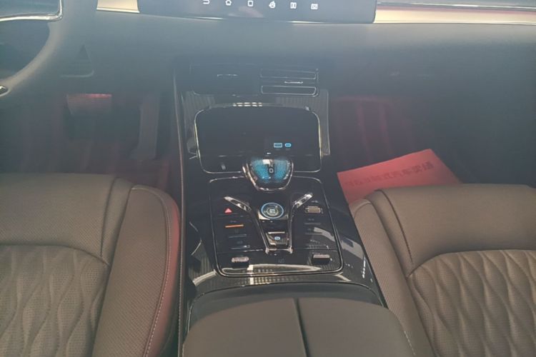 BYD Han 2023 car image #14