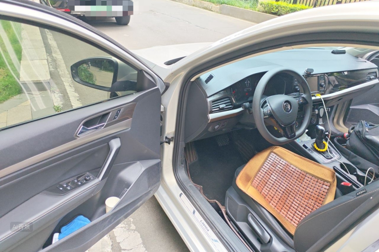 Volkswagen Lavida 2019 #18 Volkswagen Lavida 2019 car image #18