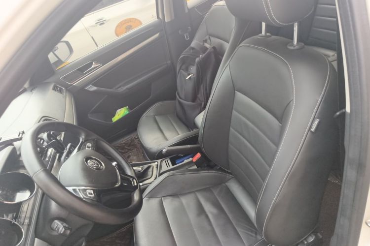 Volkswagen Lavida 2019 #17 Volkswagen Lavida 2019 car image #17