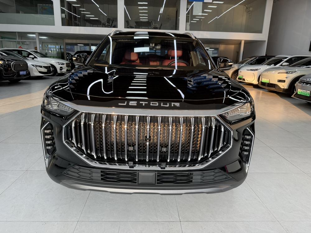 Jetour X70 PLUS 2023 car image #2