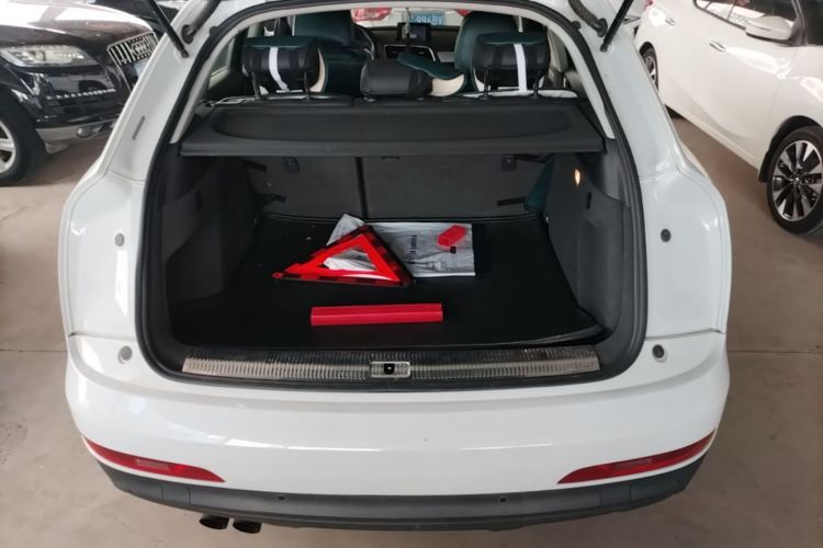 Audi Q3 2016 #19 Audi Q3 2016 car image #19