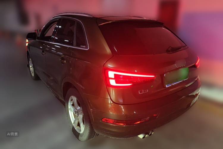 Audi Q3 2018 car image #5