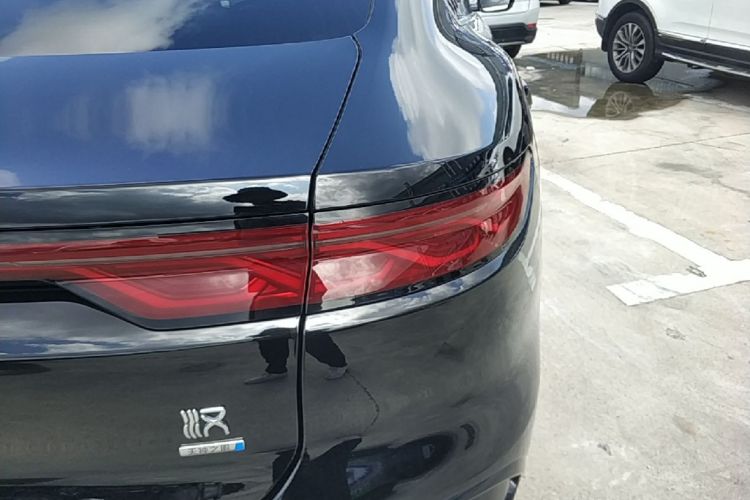 BYD Han 2025 car image #8