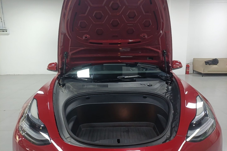 Tesla Model 3 2022 car image #23