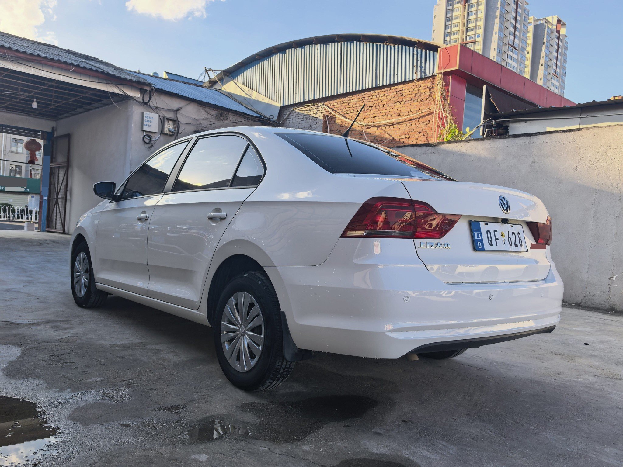Volkswagen Santana 2018 car image #7