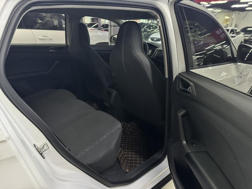 Volkswagen T-Cross 2021 immagine di auto #11