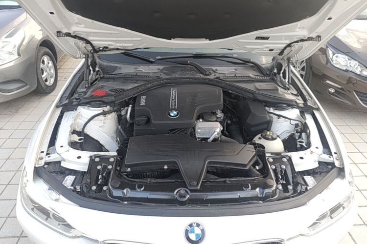 BMW 3 Series 2016 car image #20